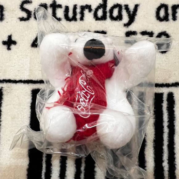 100% Authentic Coca Cola Merch Mini Polar Bear Plush Red Logo Scarf - Picture 2 of 7